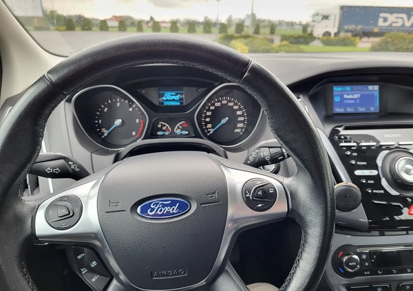 Ford Focus cena 30200 przebieg: 176000, rok produkcji 2014 z Włocławek małe 37